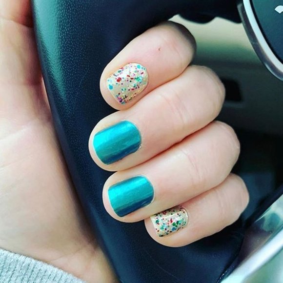 Featured image of post Heart Of The Matter Color Street Mixed Mani